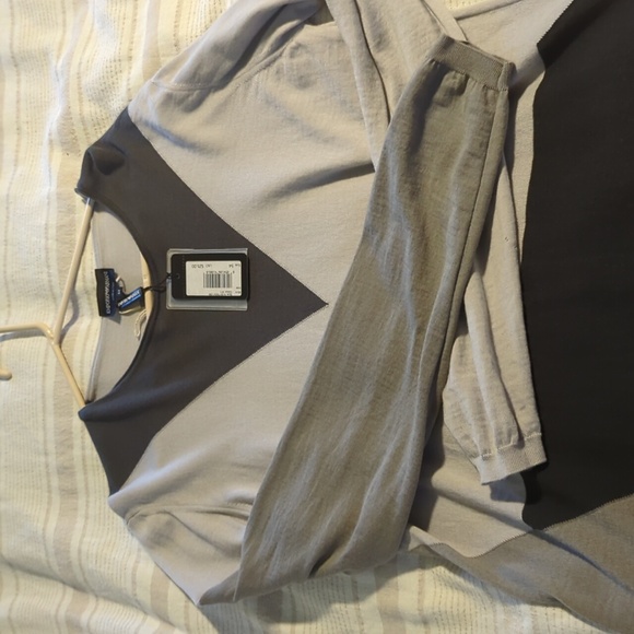 Emporio Armani Sweater - Picture 2 of 6
